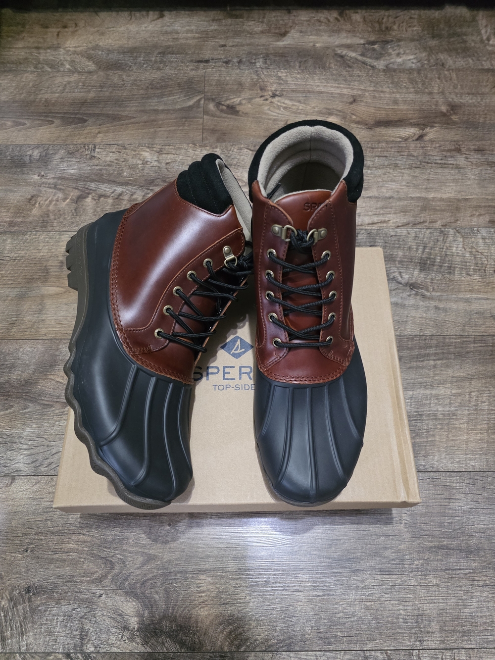 Sperry Men’s Brown and Black Duck Boot Size 10